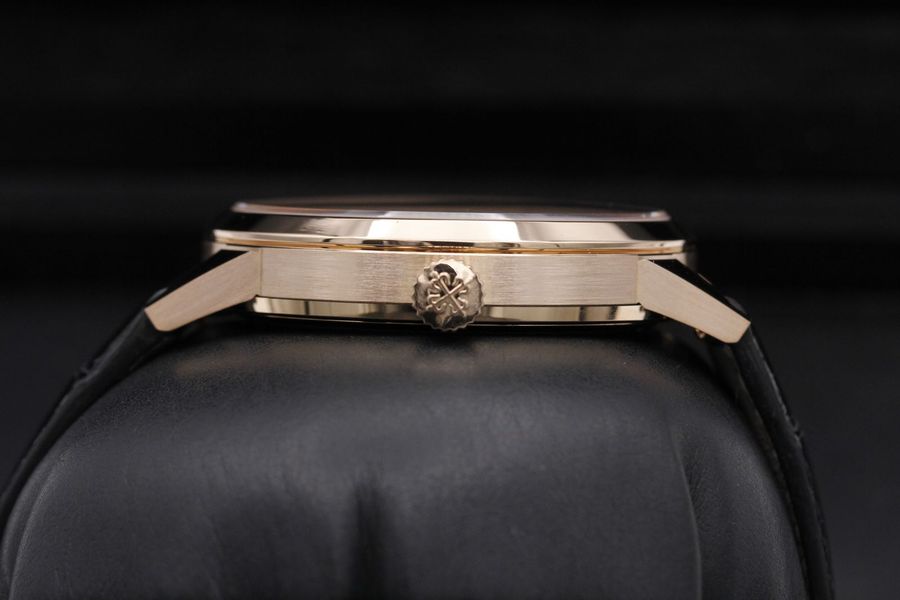 Patek Philippe Complications 5235/50R-001